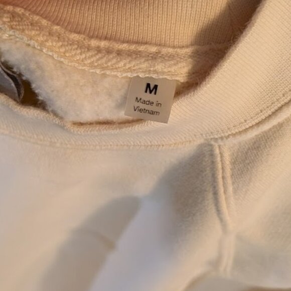 J29 ESSENTIAL A Fear of God Sweatshirt - Picture 3 of 6